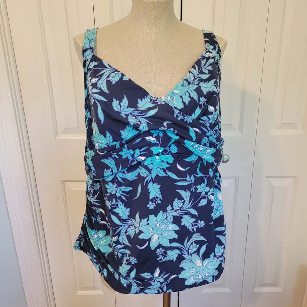 Lands' End Tankini Top Women's Size 22W Built in Bra Underwire Adjustable Straps